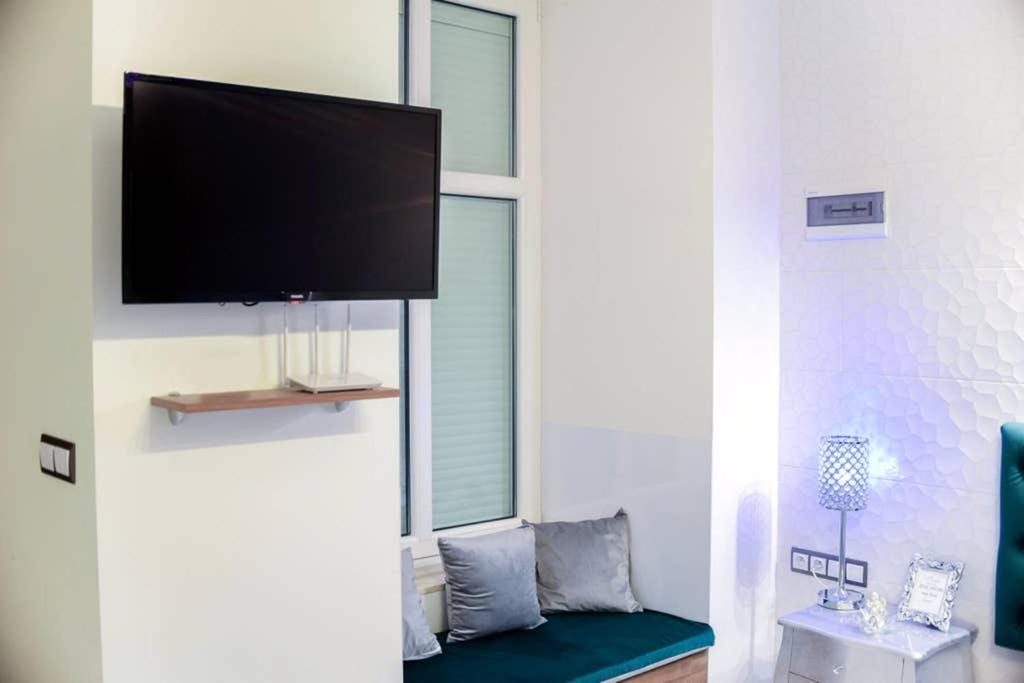 Apartment Jacuzzi Krasków Εξωτερικό φωτογραφία